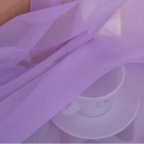 Zasłony na okno sypialni Tulle